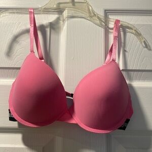 Brand new pink Juicy Couture Bra Size 34 C